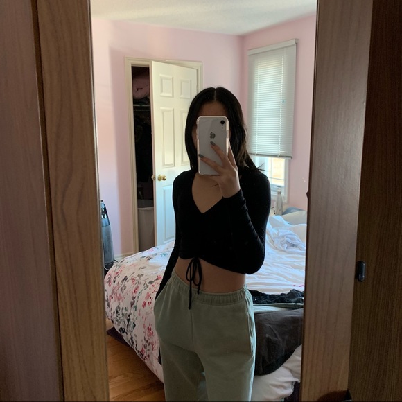 garage ruched long sleeve top - Picture 3 of 4